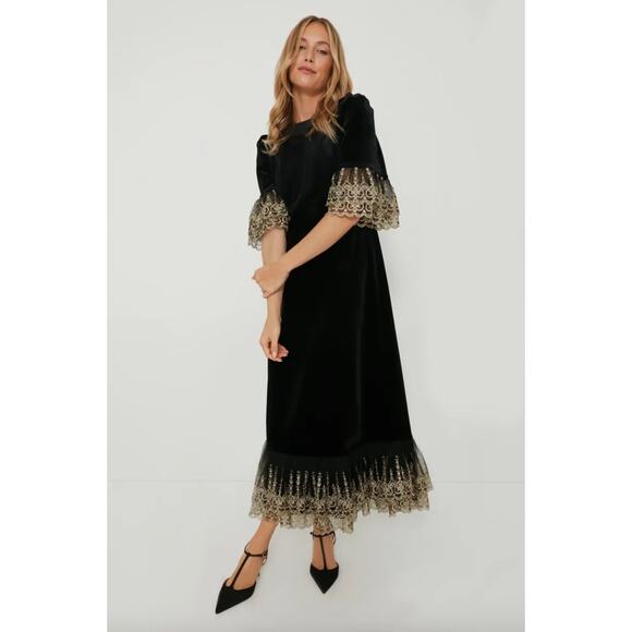 Pomander Place Dresses & Skirts - NWT Pomander Place Tuckernuck Black Velvet Lillith Maxi Dress Gold Lace Large
